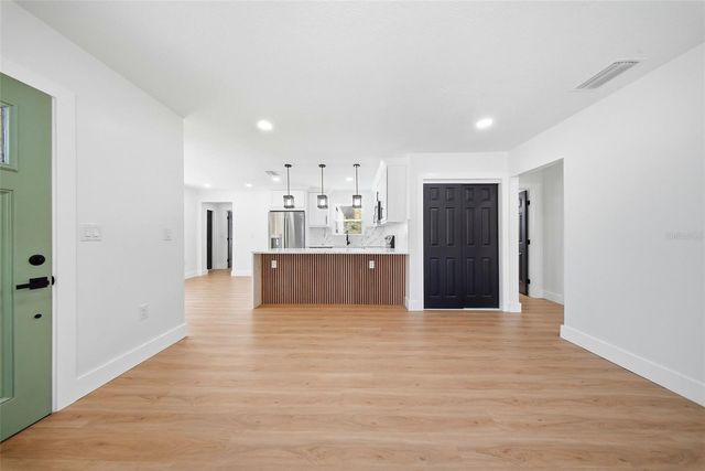 3726 53 AVENUE N, St Petersburg, FL 33714