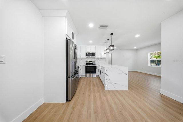 3726 53 AVENUE N, St Petersburg, FL 33714