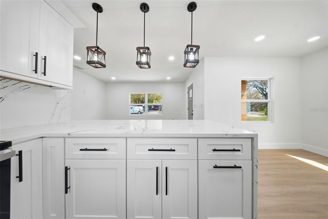 3726 53 AVENUE N, St Petersburg, FL 33714