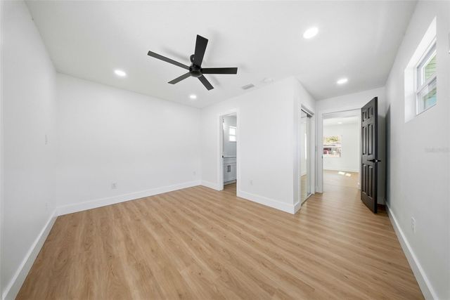 3726 53 AVENUE N, St Petersburg, FL 33714