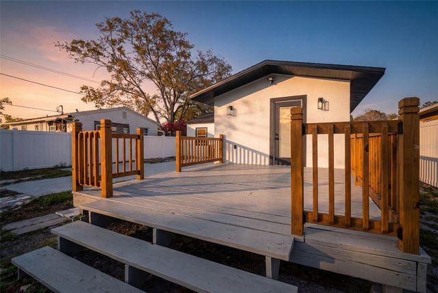 3726 53 AVENUE N, St Petersburg, FL 33714