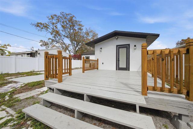 3726 53 AVENUE N, St Petersburg, FL 33714