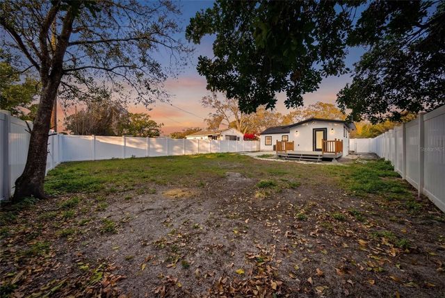 3726 53 AVENUE N, St Petersburg, FL 33714