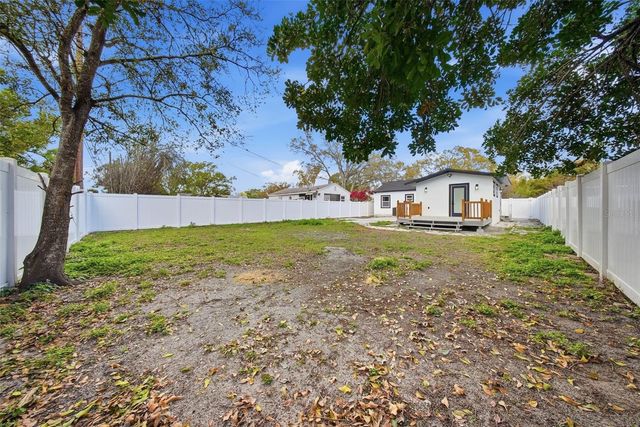 3726 53 AVENUE N, St Petersburg, FL 33714