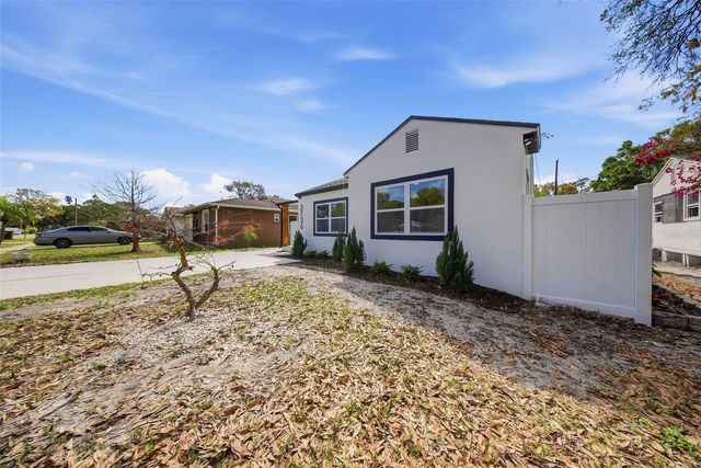 3726 53 AVENUE N, St Petersburg, FL 33714