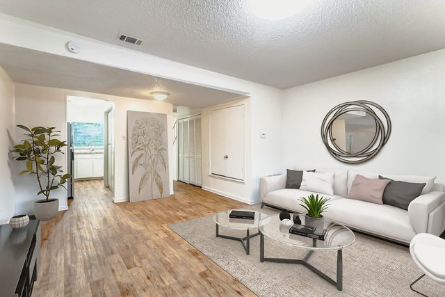 826 Wildwood Lane, Grapevine, TX 76051