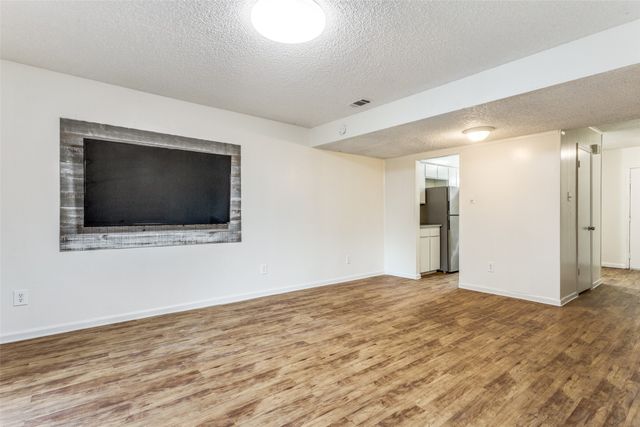 826 Wildwood Lane, Grapevine, TX 76051