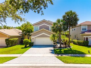 7600 NW 70th Ave, Parkland, FL 33067
