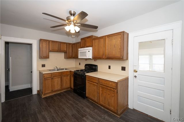 2129 JAMES Street, Syracuse, NY 13206