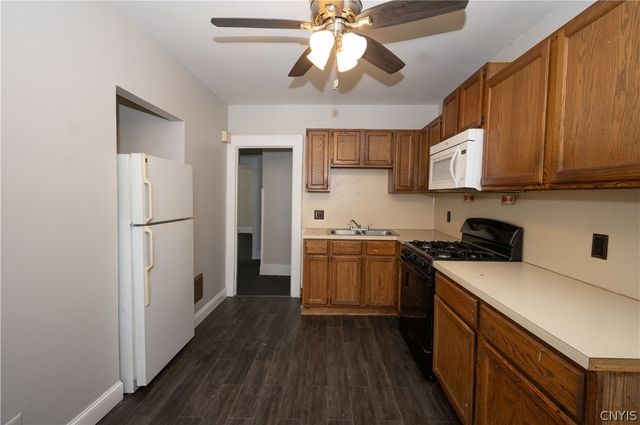 2129 JAMES Street, Syracuse, NY 13206