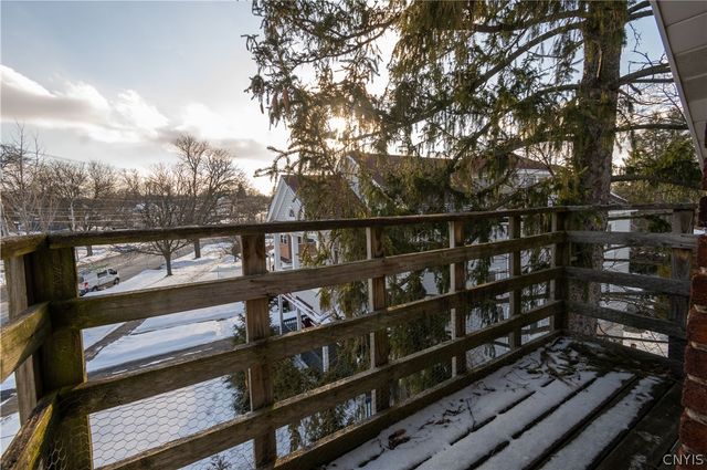 2129 JAMES Street, Syracuse, NY 13206