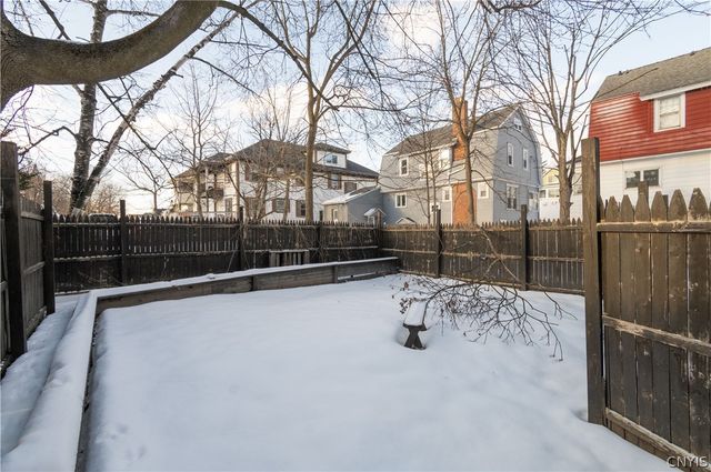 2129 JAMES Street, Syracuse, NY 13206