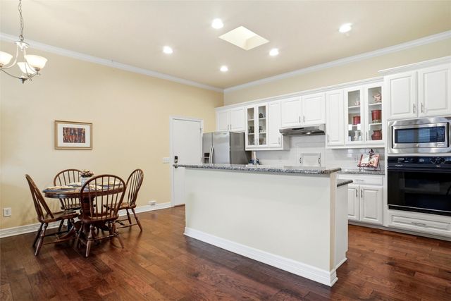 1000 Murl Drive, Irving, TX 75062