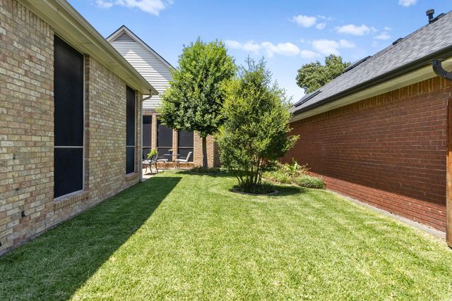 1000 Murl Drive, Irving, TX 75062