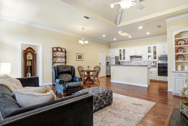 1000 Murl Drive, Irving, TX 75062