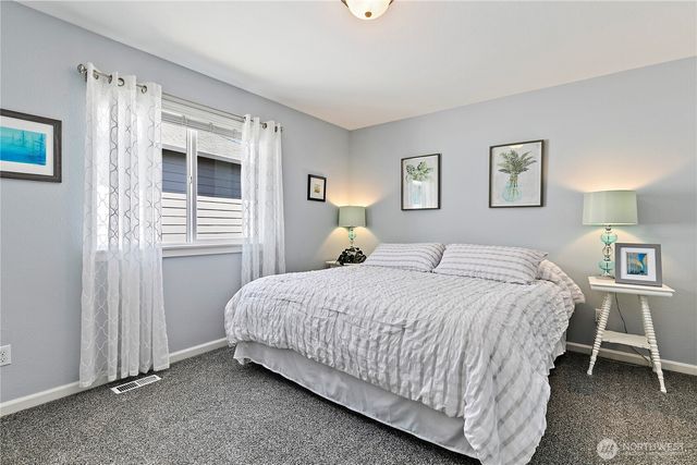 8521 15th Avenue SE, Olympia, WA 98513