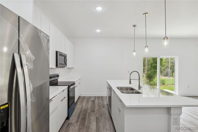 8830 N Salina Drive, Citrus Springs, FL 34434