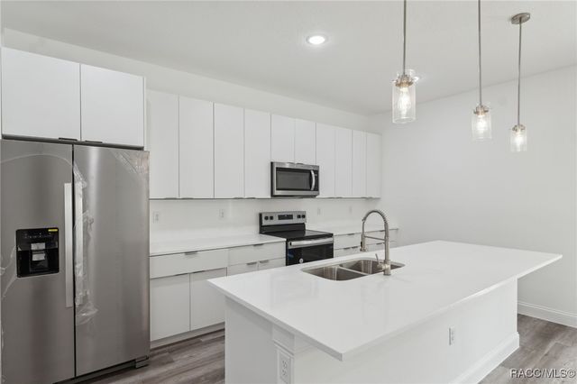 8830 N Salina Drive, Citrus Springs, FL 34434