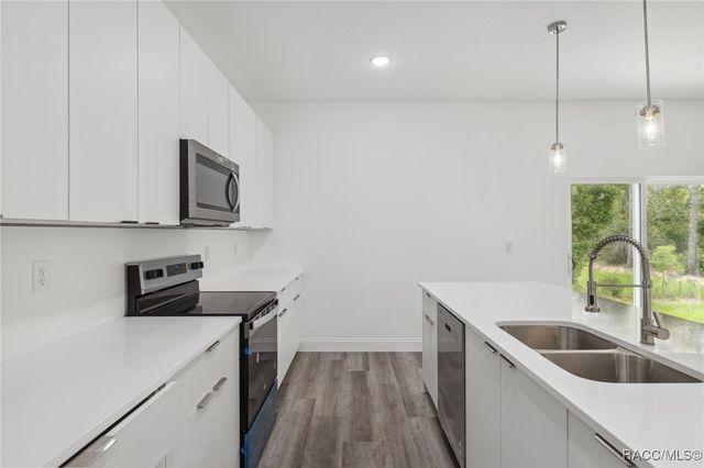 8830 N Salina Drive, Citrus Springs, FL 34434