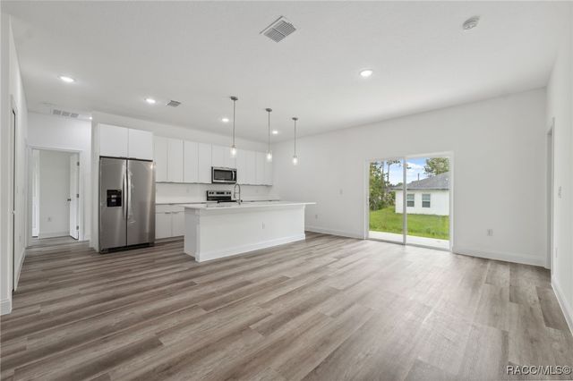 8830 N Salina Drive, Citrus Springs, FL 34434