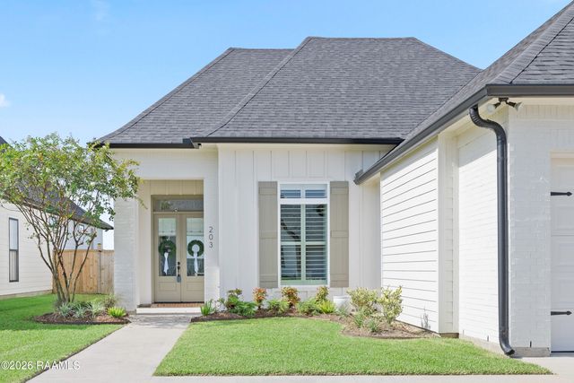 203 Buenos Aires Avenue, Youngsville, LA 70592