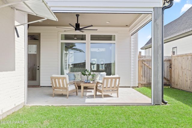 203 Buenos Aires Avenue, Youngsville, LA 70592