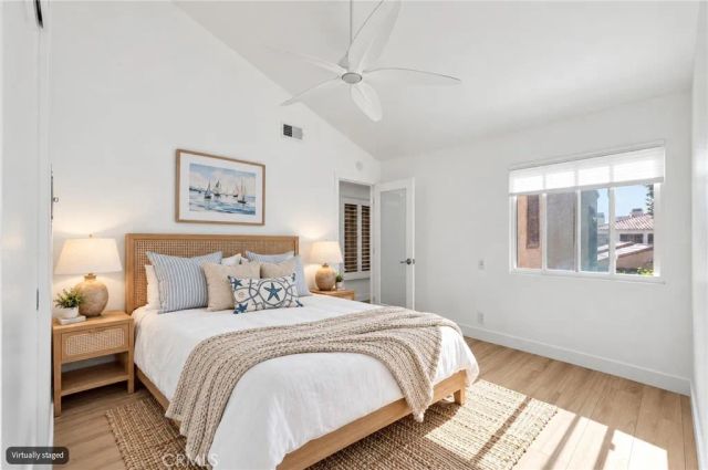 16341 Grenoble, Huntington Beach, CA 92649