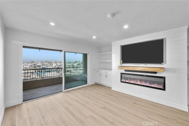 16341 Grenoble, Huntington Beach, CA 92649