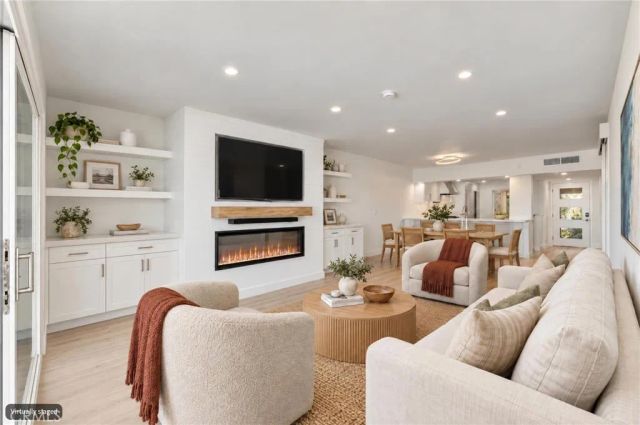 16341 Grenoble, Huntington Beach, CA 92649