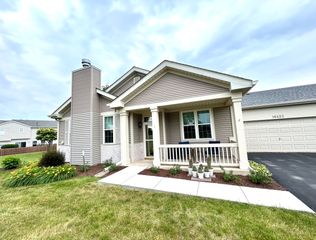 16422 Crescent Lake Court, Crest Hill, IL 60403