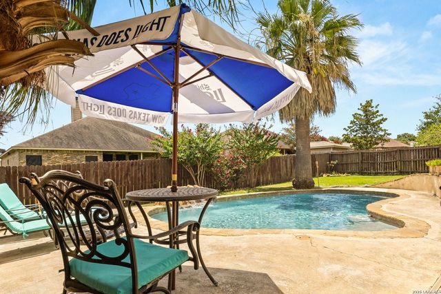1321 Paint Rock, New Braunfels, TX 78130