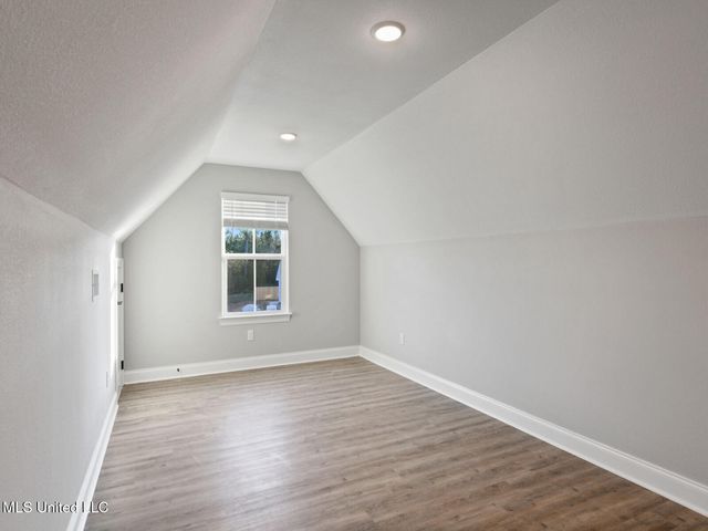 13569 Garl Garland Road, Ocean Springs, MS 39564