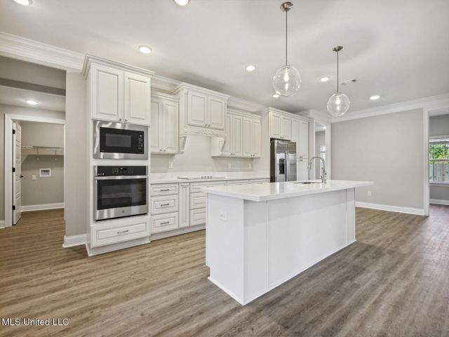 13569 Garl Garland Road, Ocean Springs, MS 39564