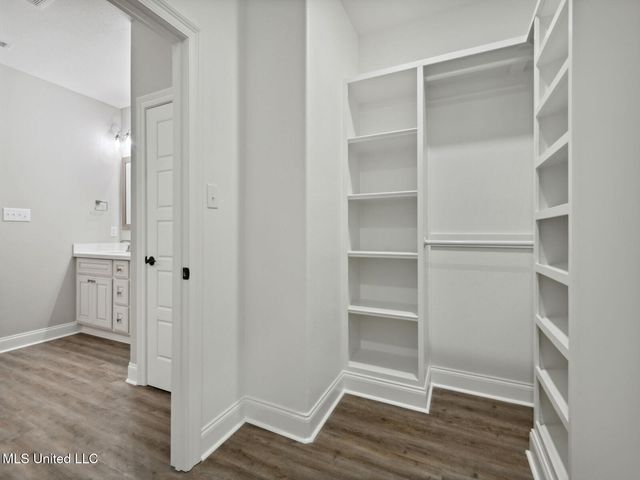 13569 Garl Garland Road, Ocean Springs, MS 39564