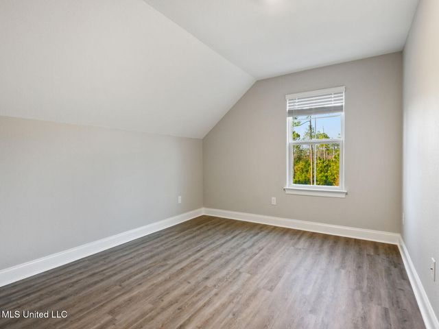 13569 Garl Garland Road, Ocean Springs, MS 39564