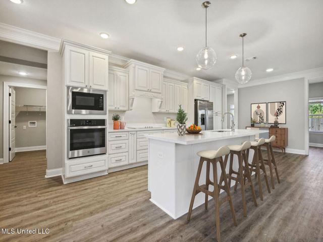 13569 Garl Garland Road, Ocean Springs, MS 39564