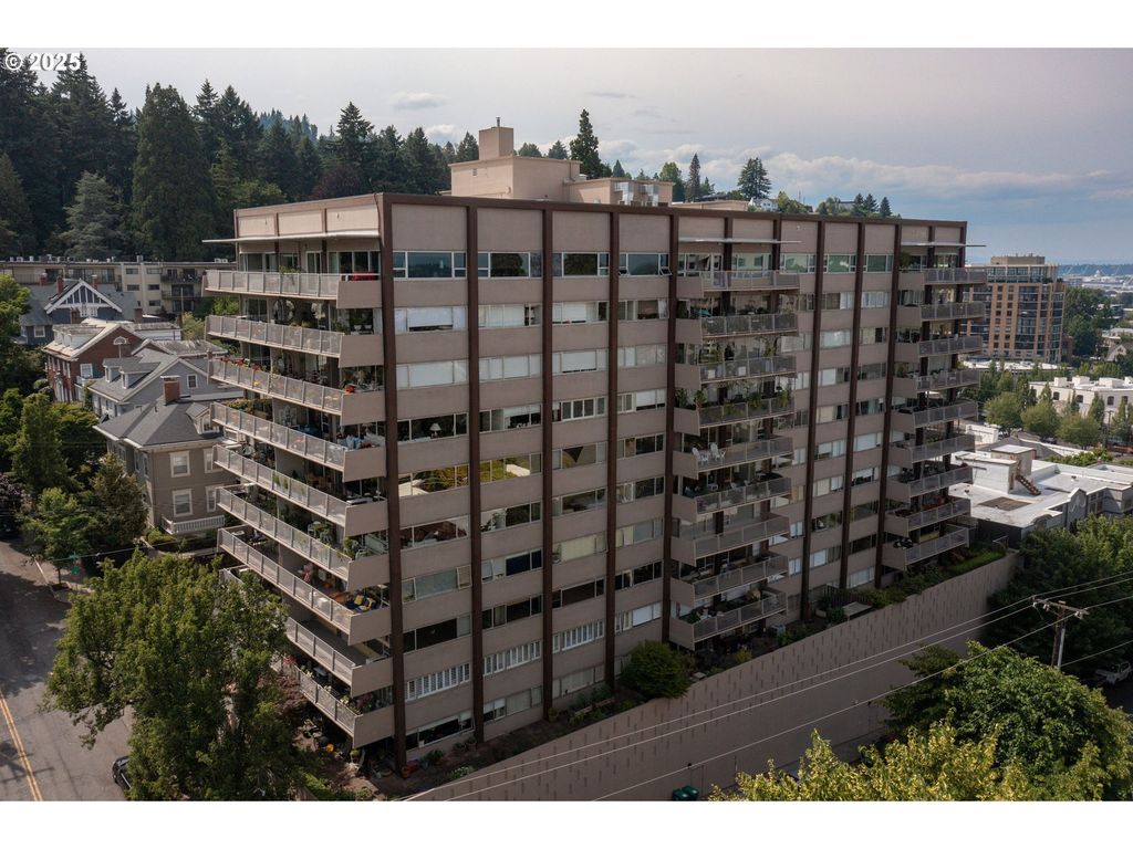 2323 Sw PARK Pl 502, Portland, OR 97205