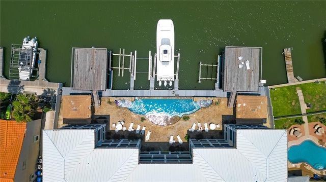14890 Granada Dr 306, Corpus Christi, TX 78418