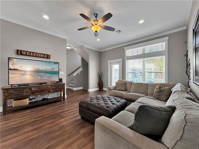 14890 Granada Dr 306, Corpus Christi, TX 78418