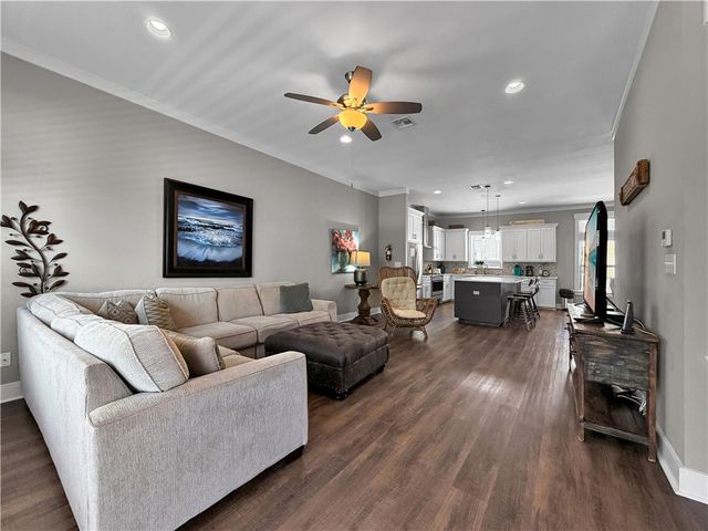 14890 Granada Dr 306, Corpus Christi, TX 78418