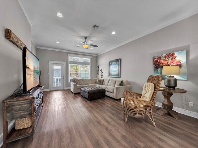 14890 Granada Dr 306, Corpus Christi, TX 78418