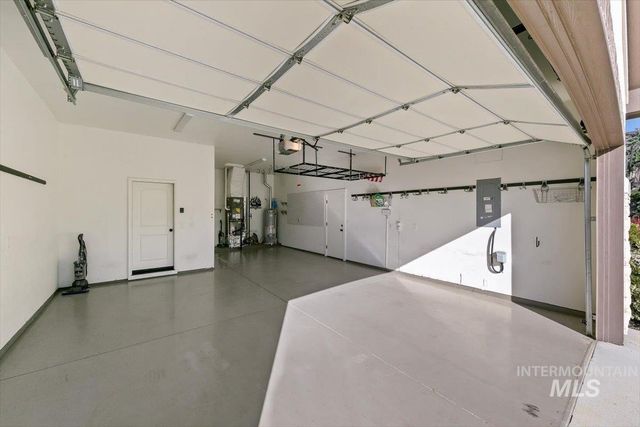 1367 N Willowick Ave, Eagle, ID 83616