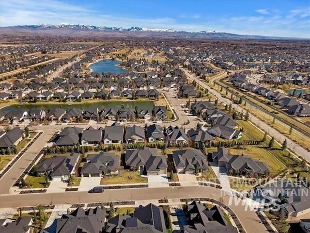 1367 N Willowick Ave, Eagle, ID 83616