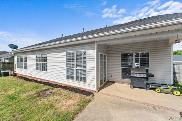 2635 Shady Bank, Northport, AL 35473