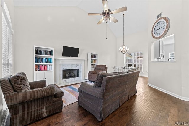 2635 Shady Bank, Northport, AL 35473