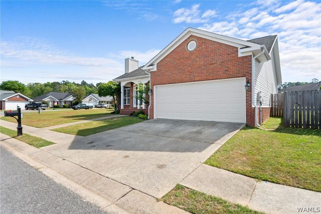 2635 Shady Bank, Northport, AL 35473