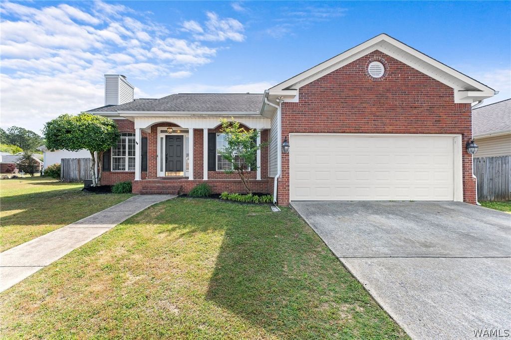 2635 Shady Bank, Northport, AL 35473
