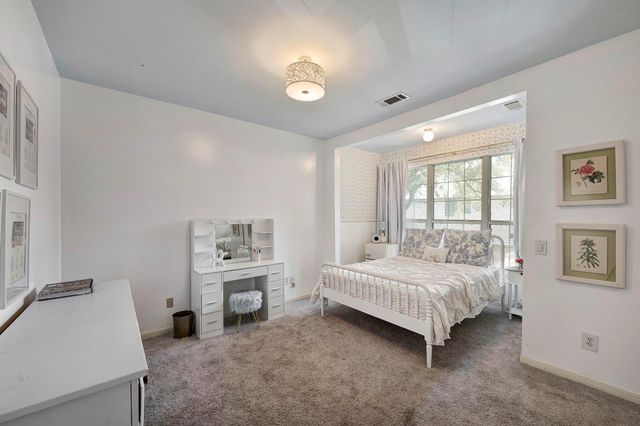 4904 Yoakum Boulevard, Houston, TX 77006