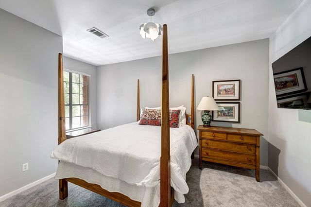 4904 Yoakum Boulevard, Houston, TX 77006