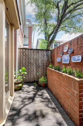 4904 Yoakum Boulevard, Houston, TX 77006